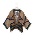 Load image into Gallery viewer, Fleur De Lys Sand Kimono One Hundred Stars
