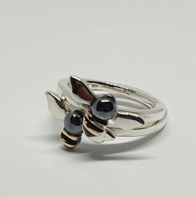 Load image into Gallery viewer, Jill Parker Bee Ring
